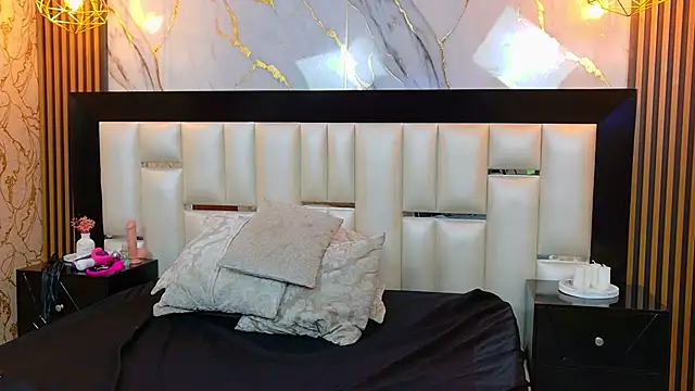 Snapshot of Cristal_Ferrara chatting on 04-11-26, 03:14 Cristal Ferrara online show from 04-11-26, 03:14