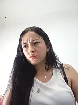 Snapshot of kimberly_peter chatting on 05-30-26, 11:32 kimberly peter online show from 05-30-26, 11:32