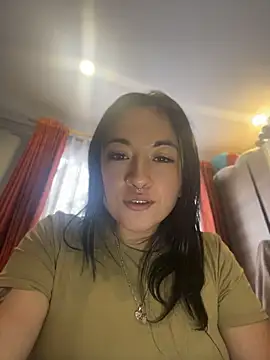 Snapshot of kimberly_peter chatting on 06-06-26, 10:26 kimberly peter online show from 06-06-26, 10:26