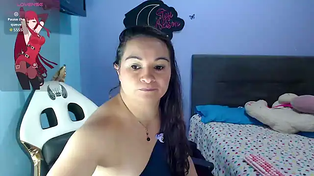 kyra sol online show from 04-01-26, 02:02