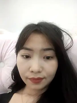 Snapshot of Xiangchuu chatting on 03-25-26, 01:17 Xiangchuu online show from 03-25-26, 01:17