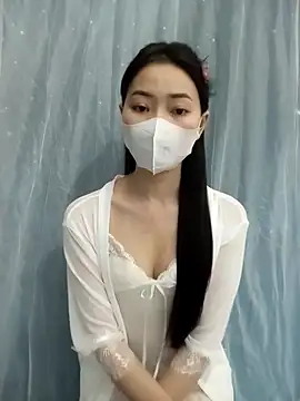 Snapshot of Xiangchuu chatting on 04-22-26, 03:30 Xiangchuu online show from 04-22-26, 03:30
