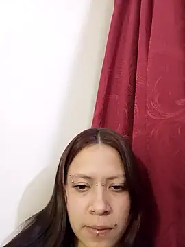 AuroraaMoonn online show from 04-02-26, 11:44