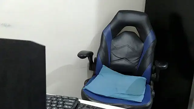 Darkkras online show from 04-14-26, 12:04