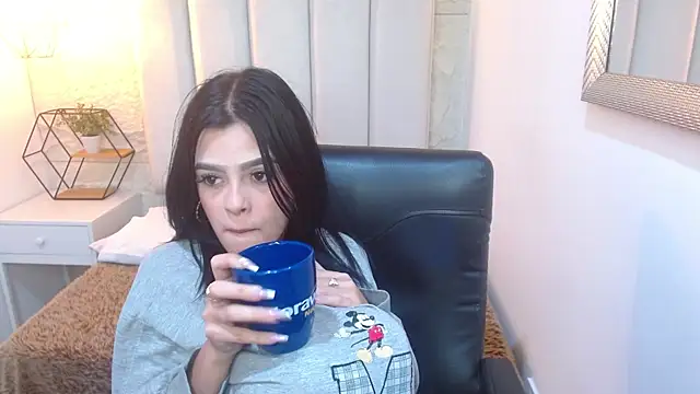 mia velvetk online show from 05-08-26, 07:56