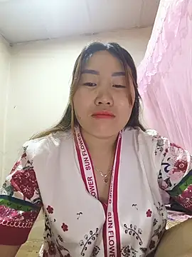 Snapshot of he-se-kin chatting on 06-24-26, 12:20 he-se-kin online show from 06-24-26, 12:20