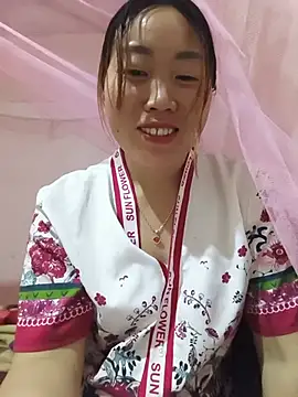 Snapshot of he-se-kin chatting on 07-12-26, 02:45 he-se-kin online show from 07-12-26, 02:45