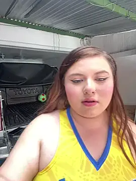 Snapshot of kitty__pinnk chatting on 06-27-26, 06:03 kitty pinnk online show from 06-27-26, 06:03