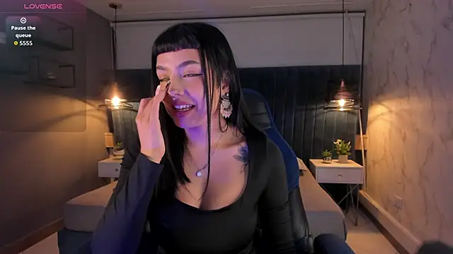 Snapshot of magic_zantana chatting on 05-26-26, 10:52 magic zantana online show from 05-26-26, 10:52