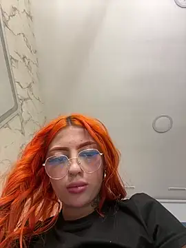 Snapshot of Magic_liah chatting on 04-16-26, 09:39 Magic liah online show from 04-16-26, 09:39