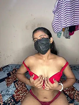 Snapshot of Riya_leone chatting on 05-04-26, 06:44 Riya leone online show from 05-04-26, 06:44