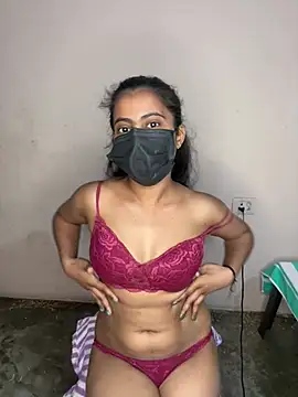 Snapshot of Riya_leone chatting on 04-04-26, 06:47 Riya leone online show from 04-04-26, 06:47