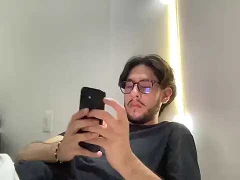 HornyPizzaBoyX online show from 03-26-26, 10:51