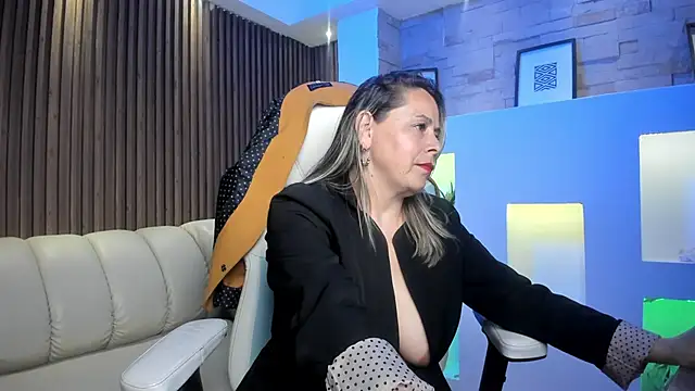 Cinthya roberts online show from 04-06-26, 07:48
