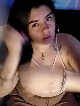 Snapshot of tania_22xx chatting on 04-10-26, 10:39 tania 22xx online show from 04-10-26, 10:39