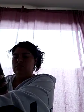Snapshot of tania_22xx chatting on 04-20-26, 08:21 tania 22xx online show from 04-20-26, 08:21