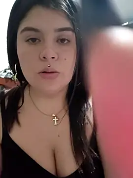 Snapshot of tania_22xx chatting on 05-03-26, 02:38 tania 22xx online show from 05-03-26, 02:38