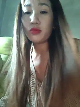 Snapshot of xinhxinh-cute chatting on 04-29-26, 12:37 xinhxinh-cute online show from 04-29-26, 12:37