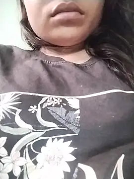 Snapshot of Princess_Kivara chatting on 06-02-26, 02:44 Princess Kivara online show from 06-02-26, 02:44