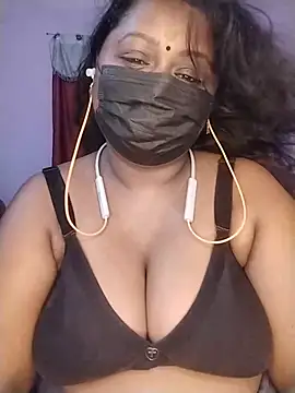 Snapshot of Tamil-Dhara chatting on 06-25-26, 06:24 Tamil-Dhara online show from 06-25-26, 06:24