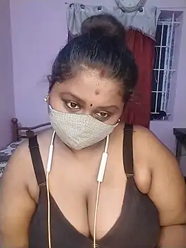 Snapshot of Tamil-Dhara chatting on 05-21-26, 06:16 Tamil-Dhara online show from 05-21-26, 06:16