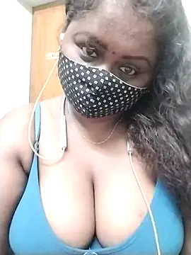 Snapshot of Tamil-Dhara chatting on 04-15-26, 08:42 Tamil-Dhara online show from 04-15-26, 08:42
