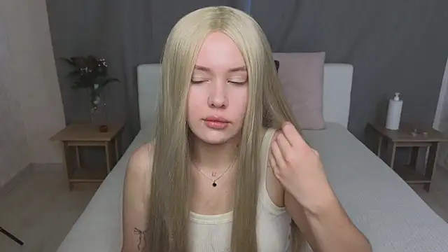 Snapshot of MelissaAvis chatting on 07-13-26, 05:07 MelissaAvis online show from 07-13-26, 05:07