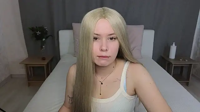 Snapshot of MelissaAvis chatting on 07-01-26, 05:41 MelissaAvis online show from 07-01-26, 05:41