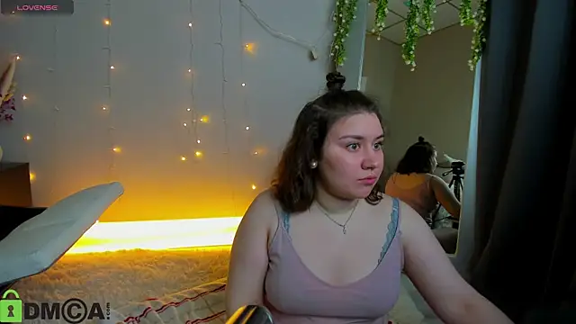 Maya Raay online show from 05-04-26, 01:09