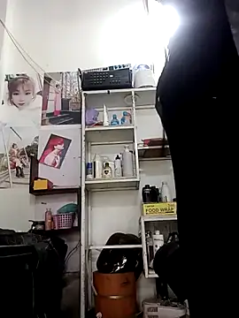     Singlemom     online show from 03-27-26, 08:37