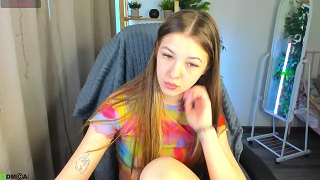 Snapshot of Miss_Shanel chatting on 05-30-26, 01:01 Miss Shanel online show from 05-30-26, 01:01