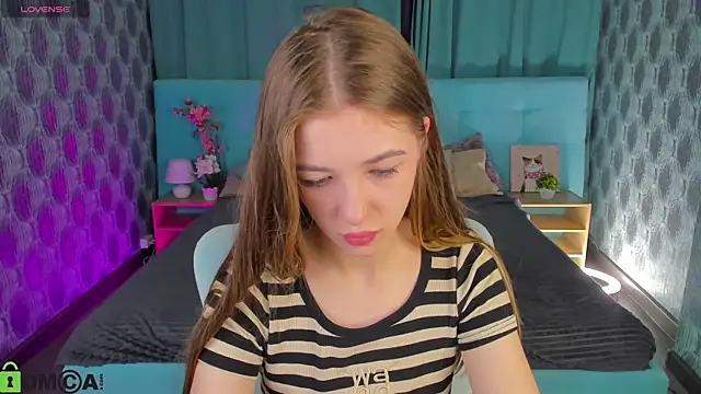 Snapshot of Miss_Shanel chatting on 05-06-26, 12:58 Miss Shanel online show from 05-06-26, 12:58