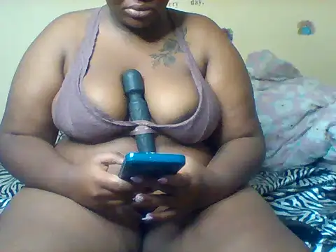 Snapshot of bunny_jay chatting on 07-17-26, 05:59 bunny jay online show from 07-17-26, 05:59