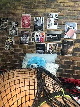 Snapshot of HornyMysteryx chatting on 04-21-26, 02:47 HornyMysteryx online show from 04-21-26, 02:47