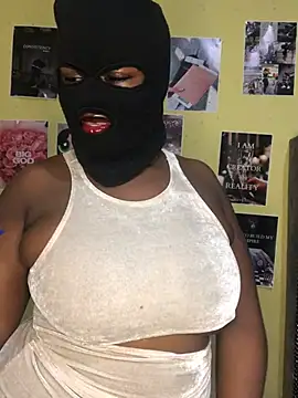 Snapshot of HornyMysteryx chatting on 04-29-26, 11:22 HornyMysteryx online show from 04-29-26, 11:22