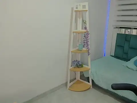 Sara Red X online show from 04-09-26, 03:30