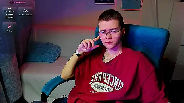 Snapshot of Thomas_Norton chatting on 04-30-26, 08:57 Thomas Norton online show from 04-30-26, 08:57