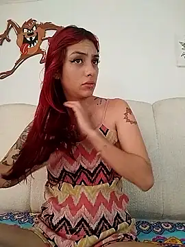 Derieri Blush online show from 05-19-26, 01:18