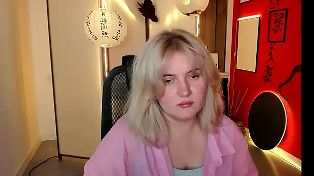 Snapshot of KathyBriggs chatting on 05-29-26, 05:13 KathyBriggs online show from 05-29-26, 05:13