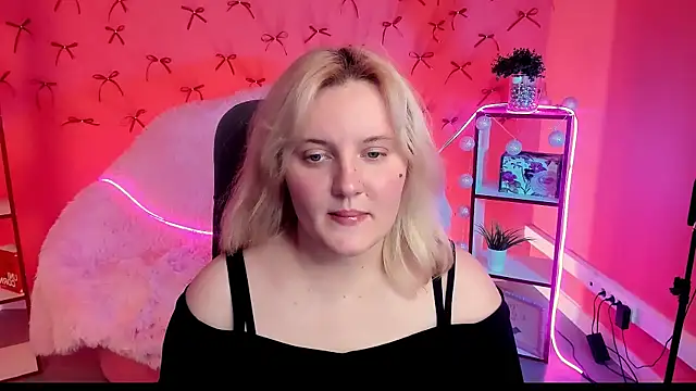 KathyBriggs online show from 06-30-26, 05:18
