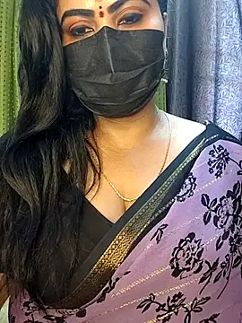 Snapshot of Anushka_flower chatting on 05-18-26, 04:07 Anushka flower online show from 05-18-26, 04:07