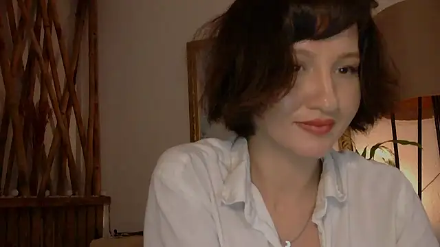 Snapshot of wanderwhitch chatting on 05-24-26, 02:00 wanderwhitch online show from 05-24-26, 02:00