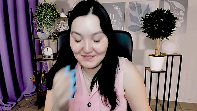 Snapshot of CamilaMartiez chatting on 05-13-26, 02:35 CamilaMartiez online show from 05-13-26, 02:35
