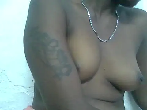 Snapshot of Rato250 chatting on 04-05-26, 01:51 Rato250 online show from 04-05-26, 01:51