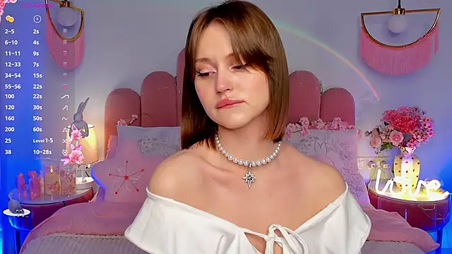 MariLew online show from 04-18-26, 05:32