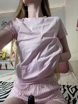 AvaTayloor online show from 04-07-26, 09:00