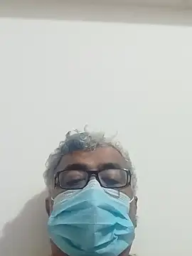 Snapshot of mature55 chatting on 03-26-26, 03:43 mature55 online show from 03-26-26, 03:43