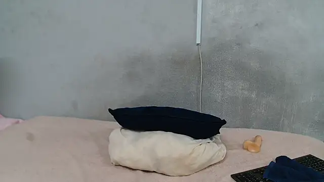 kinkynaghty online show from 04-22-26, 04:41