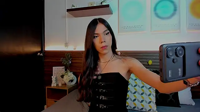 Snapshot of Sara_cutie_ chatting on 04-05-26, 06:47 Sara cutie online show from 04-05-26, 06:47