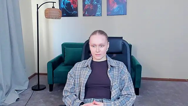 VestaBowmer online show from 03-28-26, 10:05